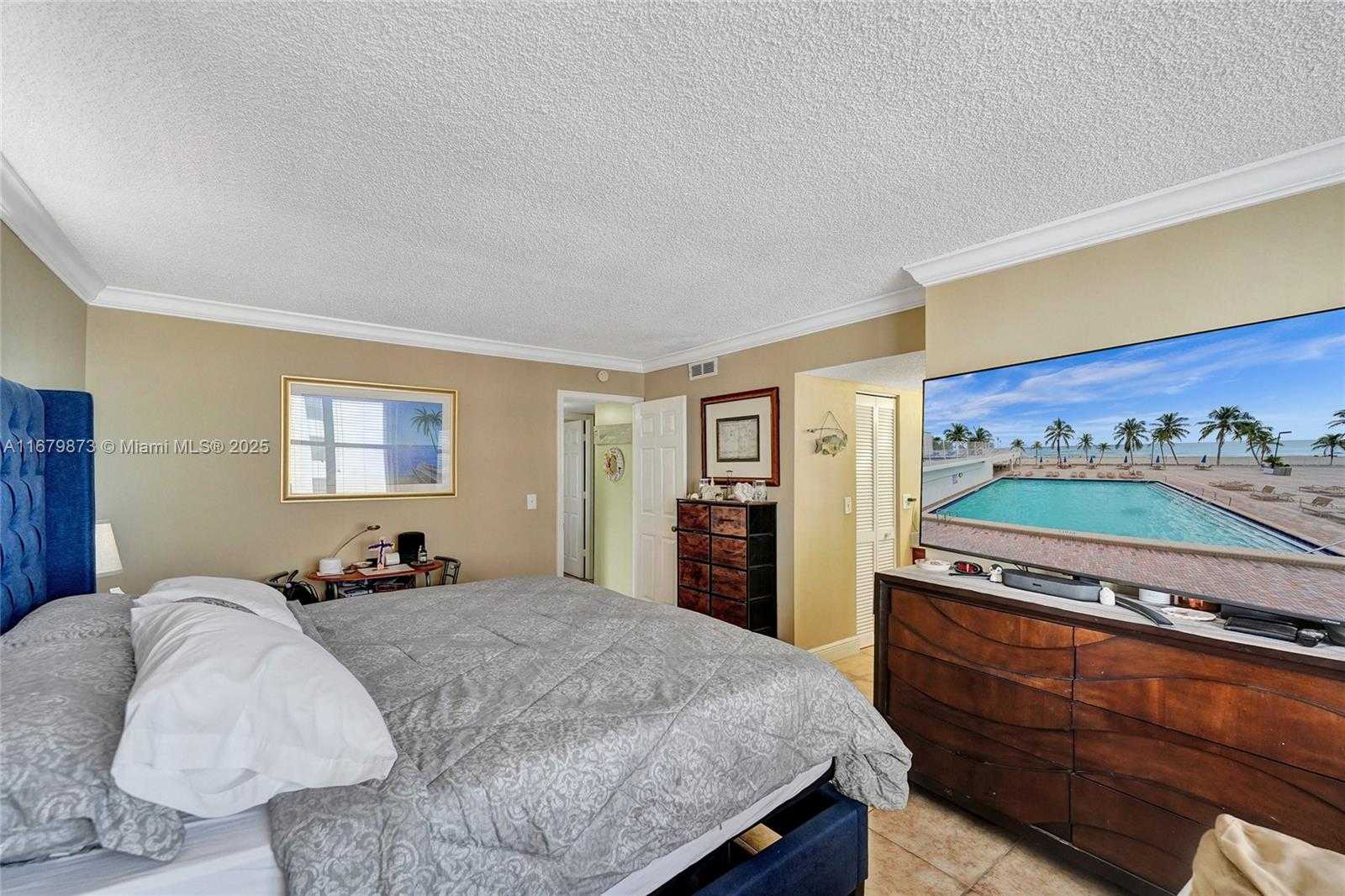Small Image of 2401 SOUTH OCEAN DR #701, Hollywood Number 10