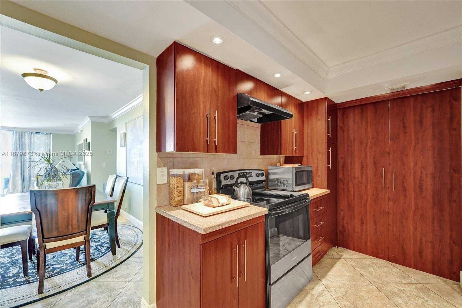 Small Image of 2401 SOUTH OCEAN DR #701, Hollywood Number 38