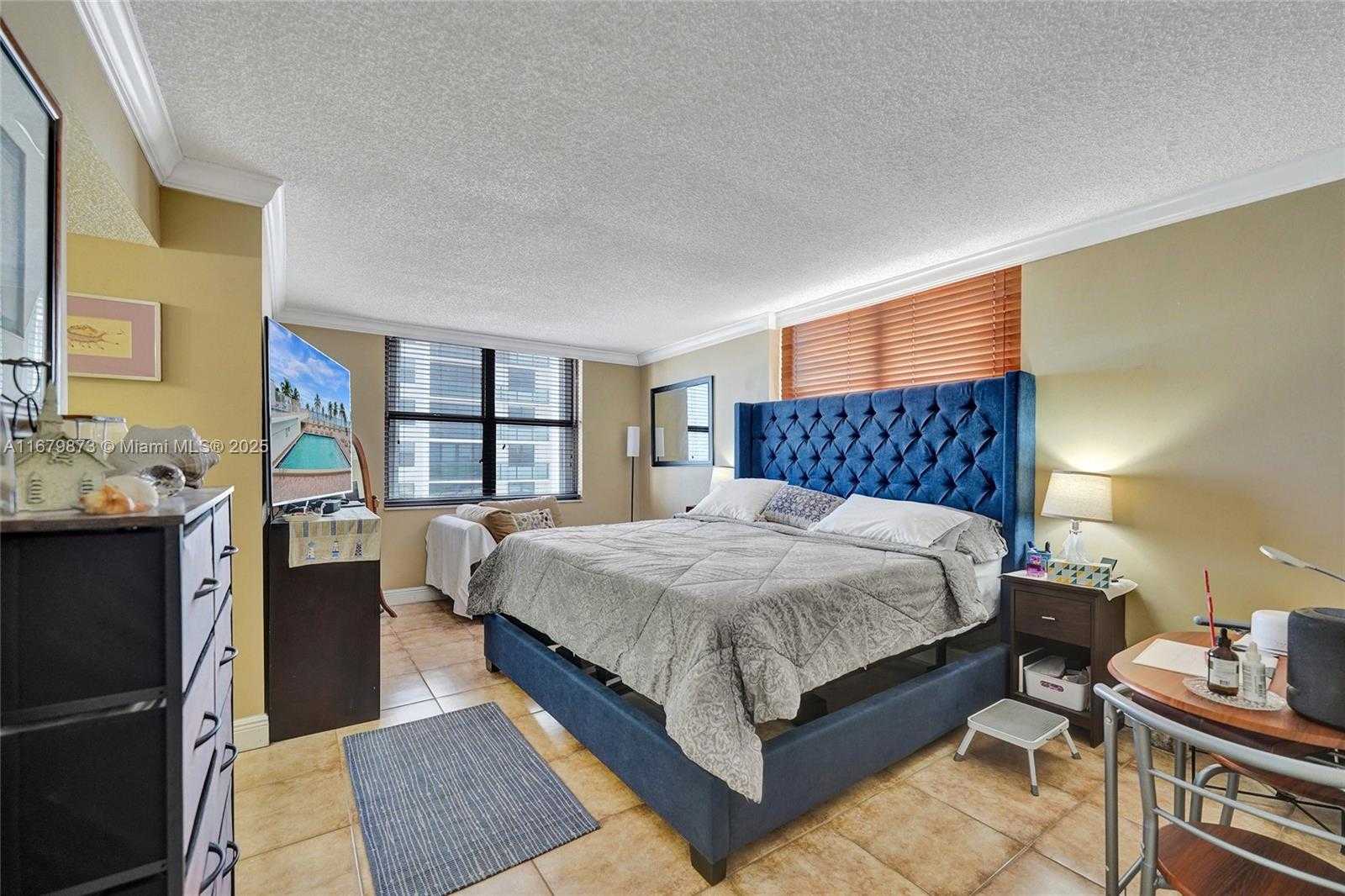 Small Image of 2401 SOUTH OCEAN DR #701, Hollywood Number 5