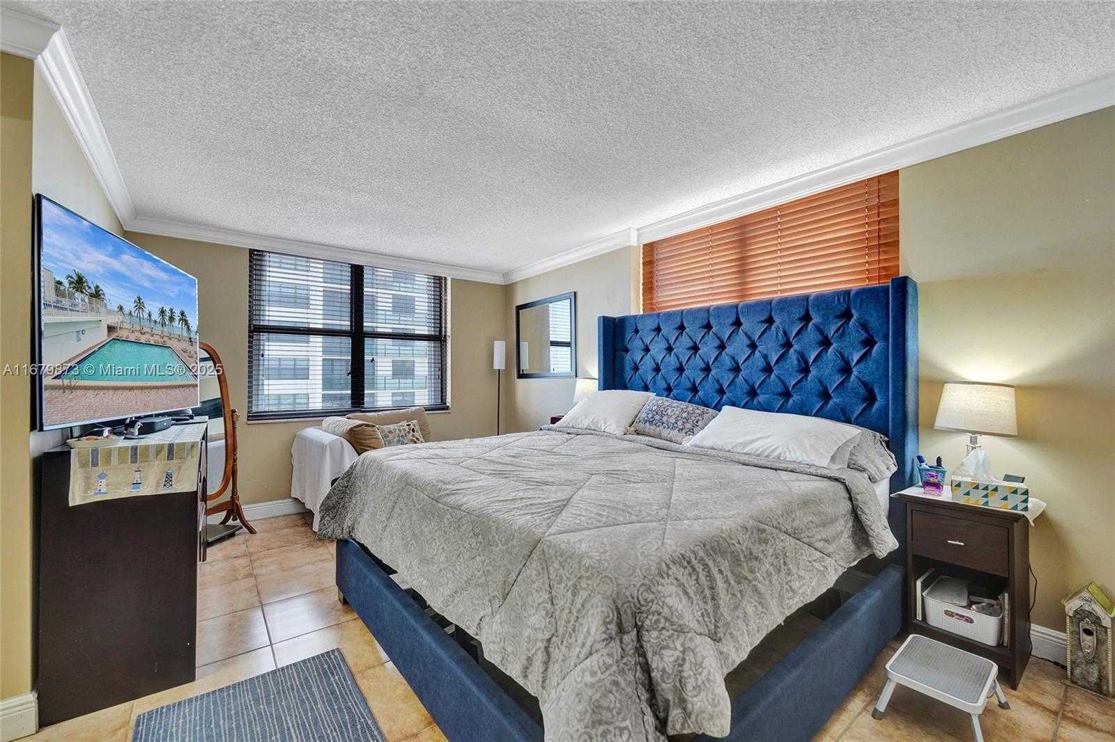 Small Image of 2401 SOUTH OCEAN DR #701, Hollywood Number 6