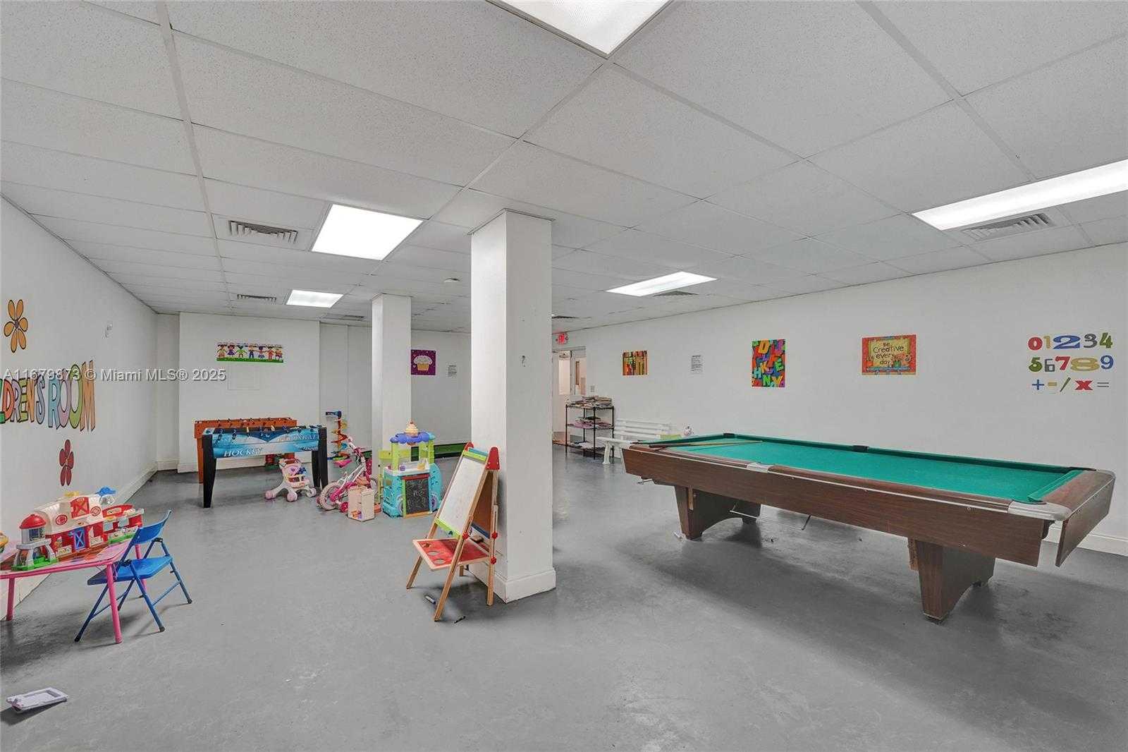 Small Image of 2401 SOUTH OCEAN DR #701, Hollywood Number 79