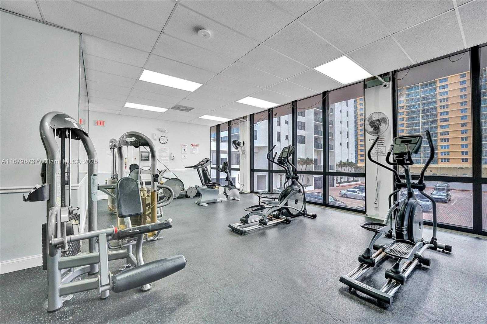 Small Image of 2401 SOUTH OCEAN DR #701, Hollywood Number 83