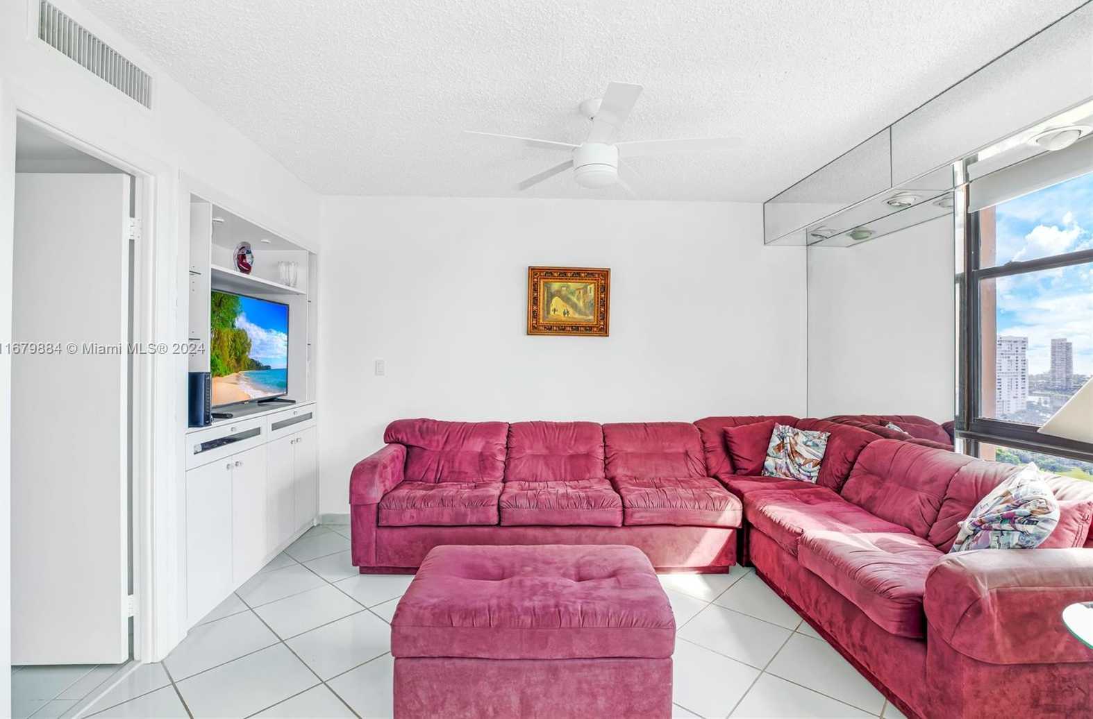 Small Image of 20301 E Country Club Dr, Aventura, FL 33180, USA Number 13
