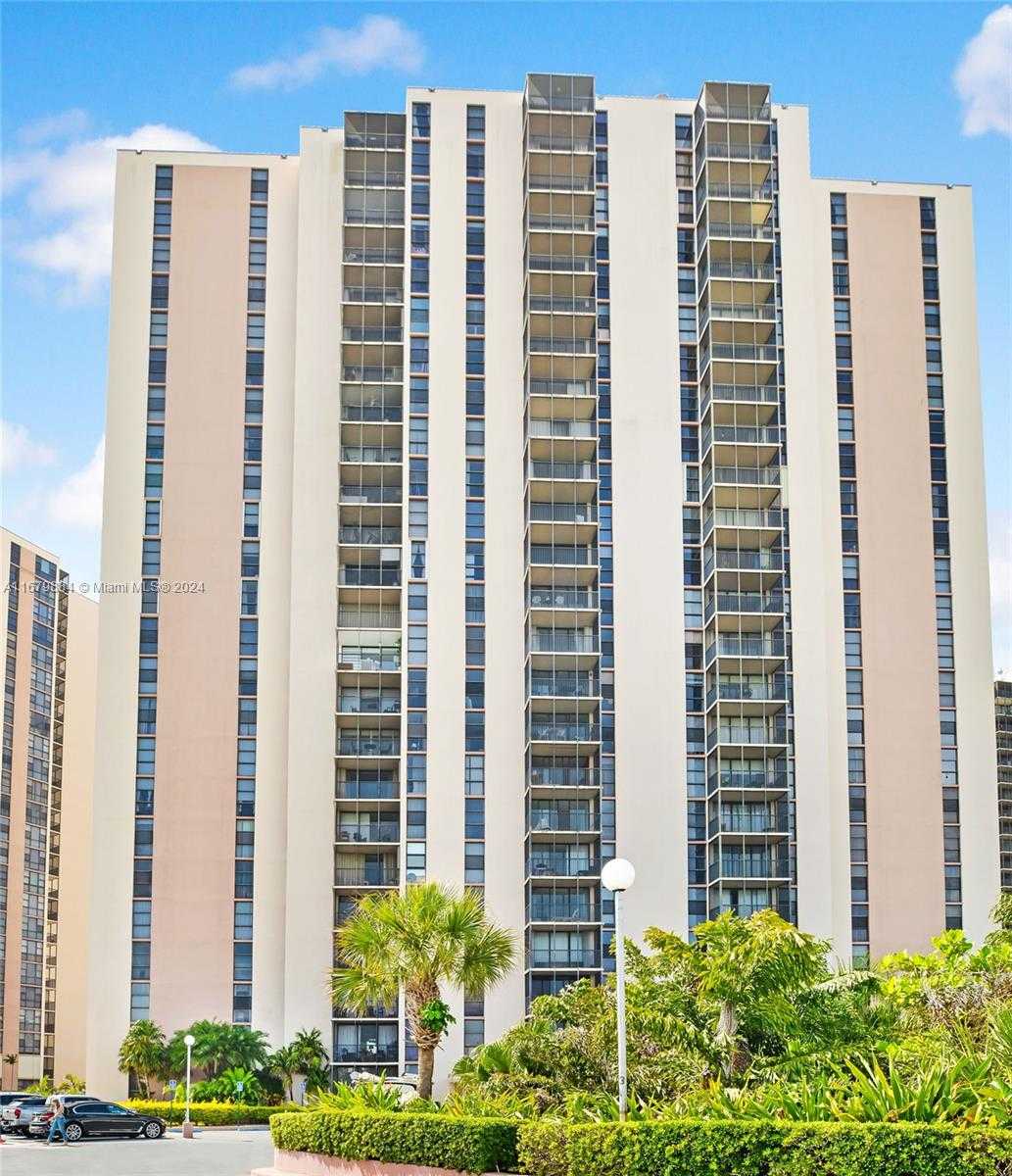 Small Image of 20301 E Country Club Dr, Aventura, FL 33180, USA Number 23