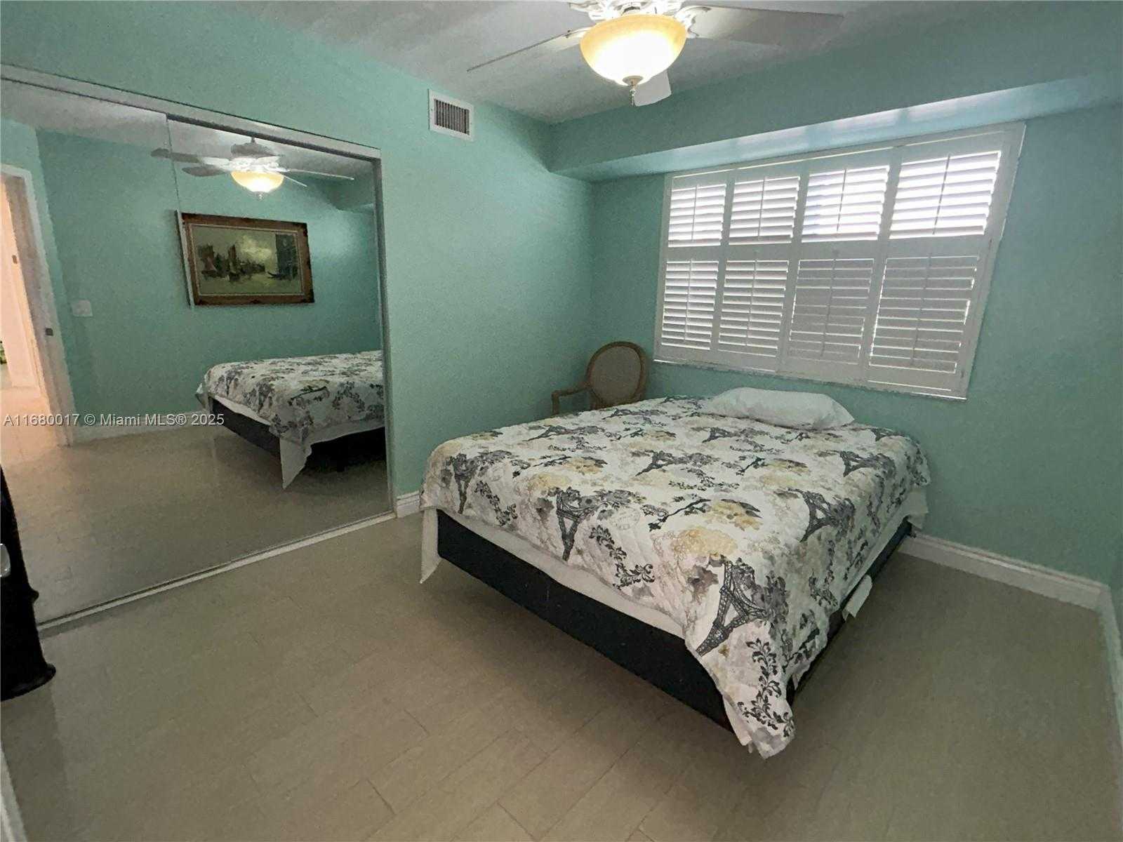 Small Image of 2521 NW 104th Ave, Sunrise, FL 33322, USA Number 12
