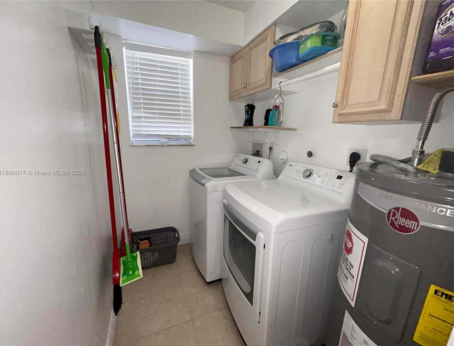 Small Image of 2521 NW 104th Ave, Sunrise, FL 33322, USA Number 14