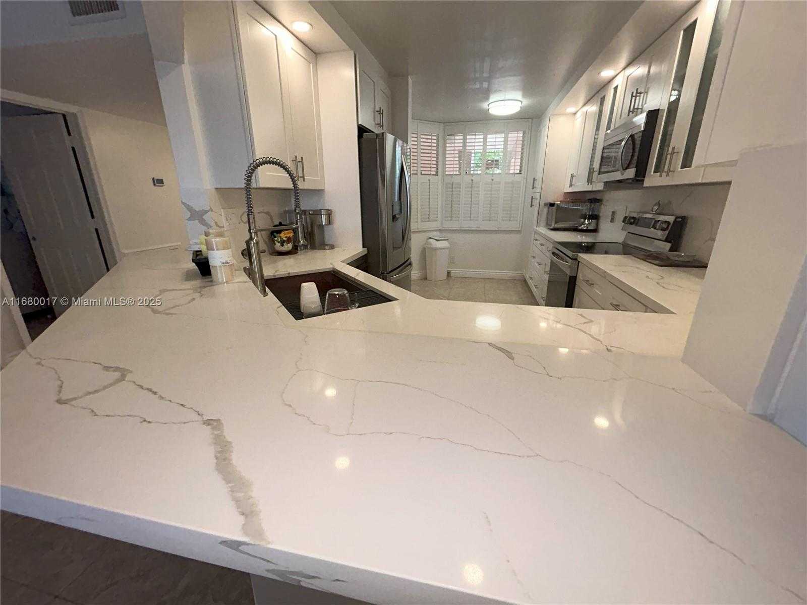 Small Image of 2521 NW 104th Ave, Sunrise, FL 33322, USA Number 15