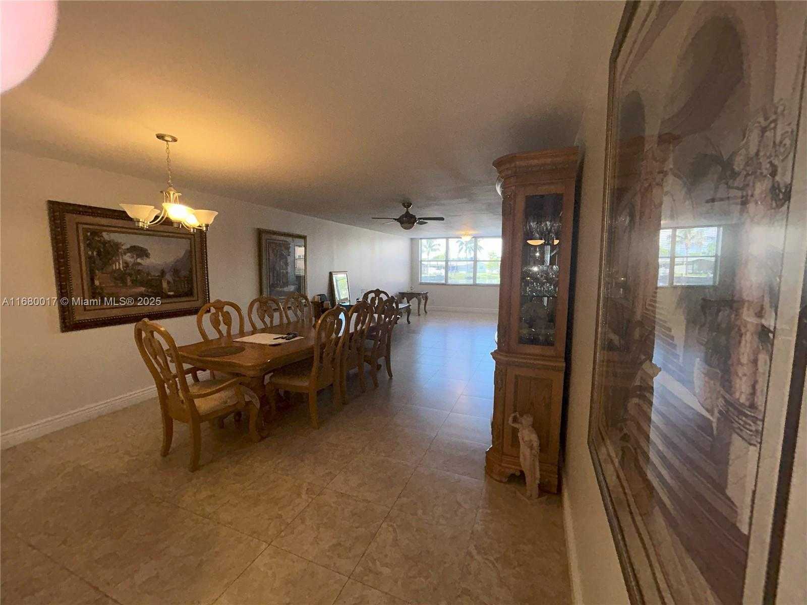 Small Image of 2521 NW 104th Ave, Sunrise, FL 33322, USA Number 19