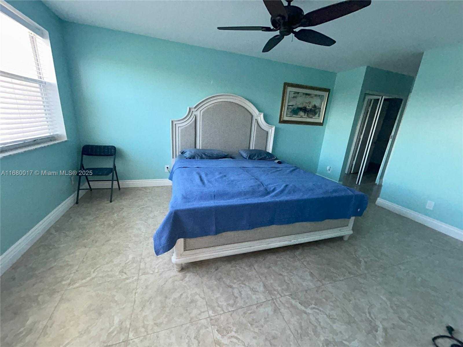 Small Image of 2521 NW 104th Ave, Sunrise, FL 33322, USA Number 6