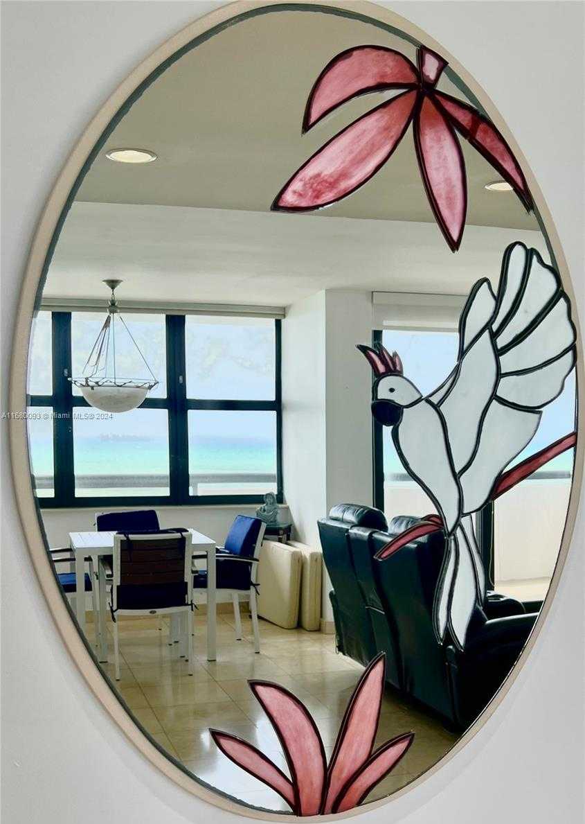Small Image of 2555 #2001, Miami Beach Number 6