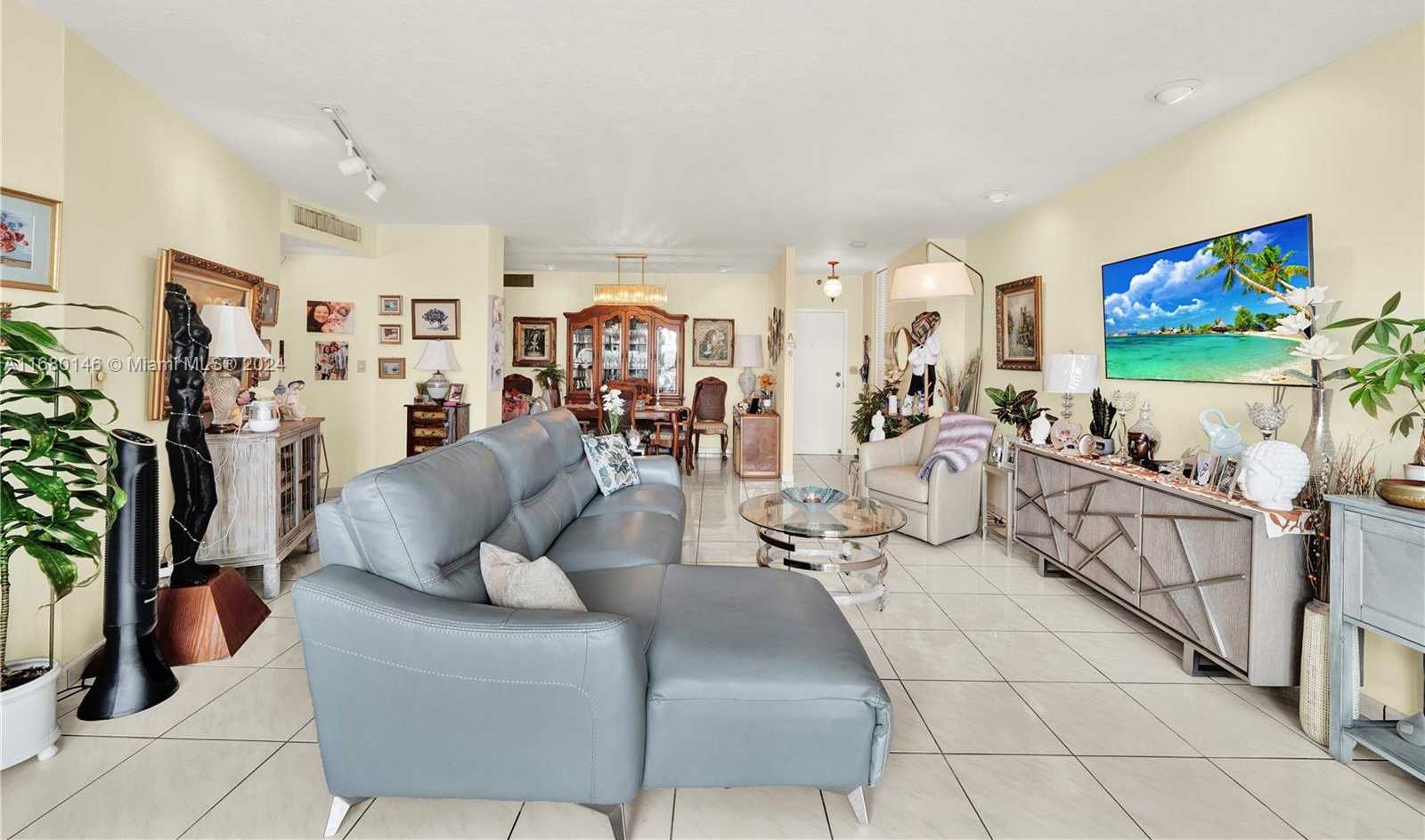 Small Image of 2451 BRICKELL AVE #17G, Miami Number 10