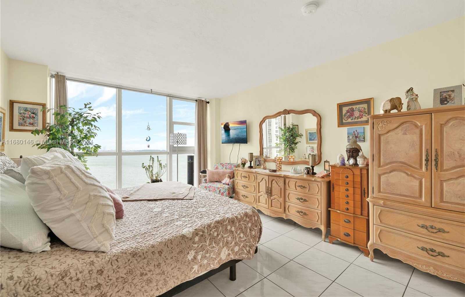 Small Image of 2451 BRICKELL AVE #17G, Miami Number 13