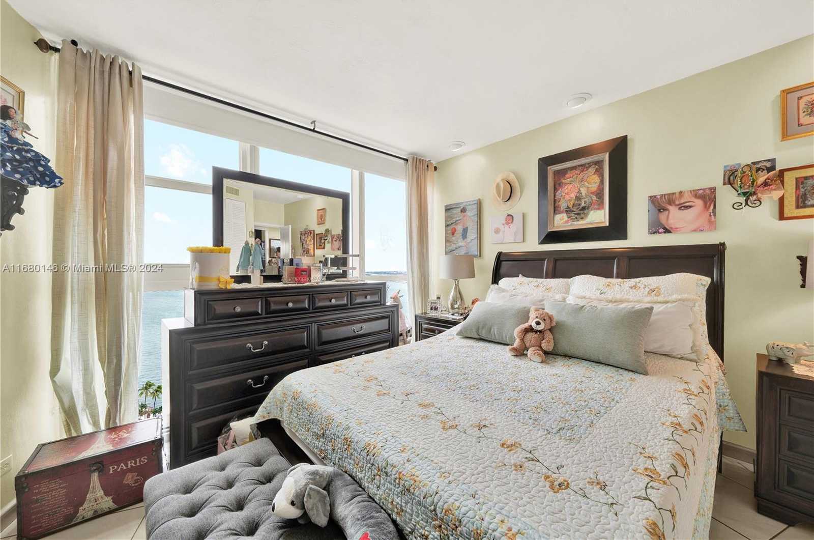 Small Image of 2451 BRICKELL AVE #17G, Miami Number 18