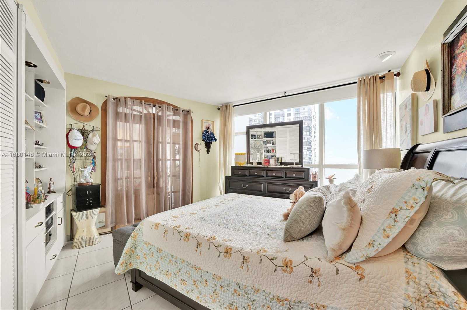 Small Image of 2451 BRICKELL AVE #17G, Miami Number 19