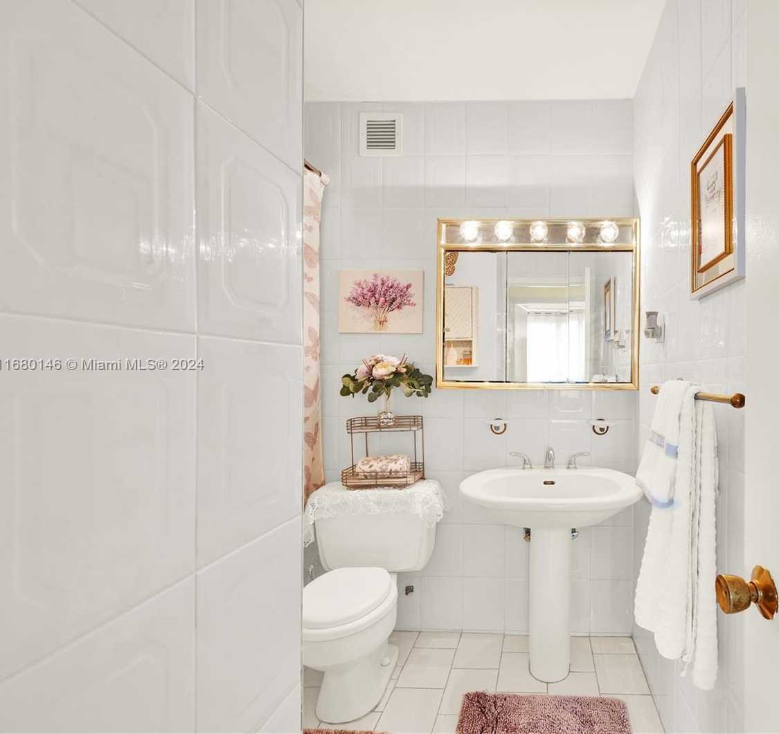 Small Image of 2451 BRICKELL AVE #17G, Miami Number 22