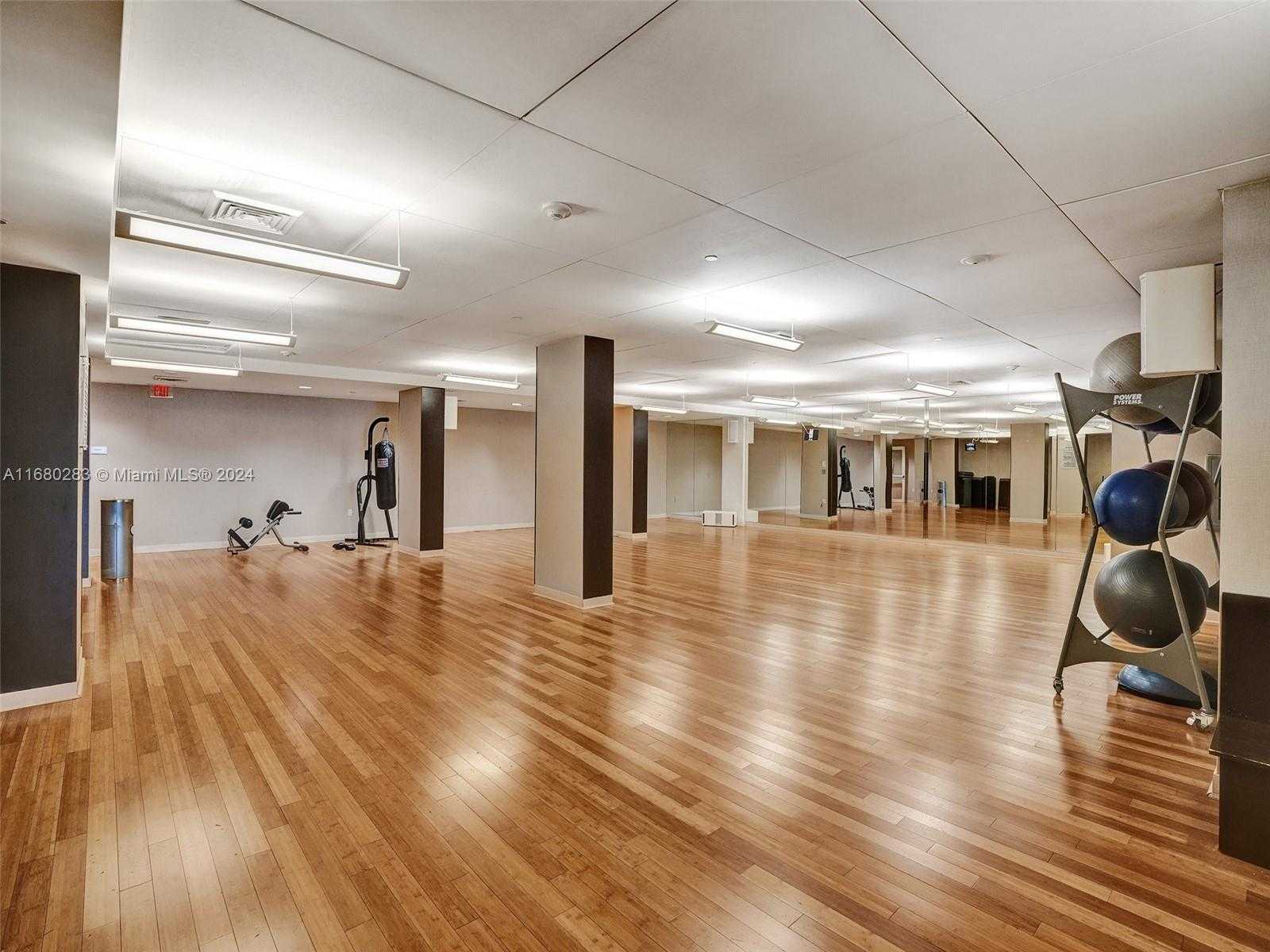 Small Image of 3201 NORTH EAST 183RD ST #1702, Aventura Number 29