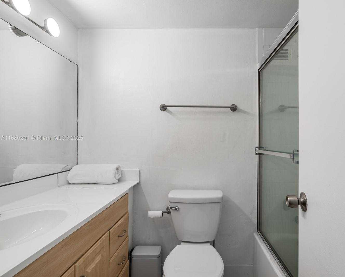 Small Image of Mirador 1000, 1000 West Ave, Miami Beach, FL 33139, USA Number 10