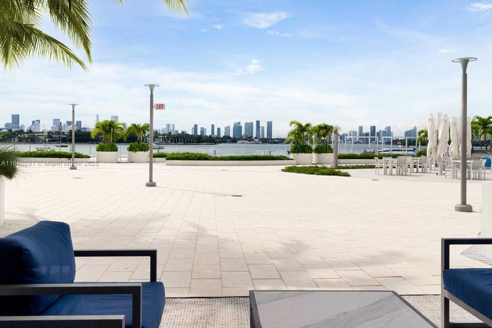 Small Image of Mirador 1000, 1000 West Ave, Miami Beach, FL 33139, USA Number 17