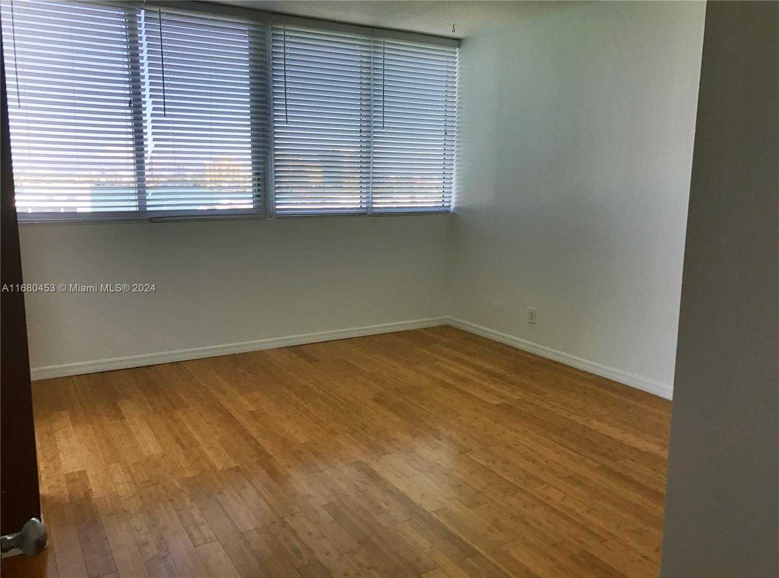 Small Image of 7929 WEST DR #802, North Bay Village Number 22