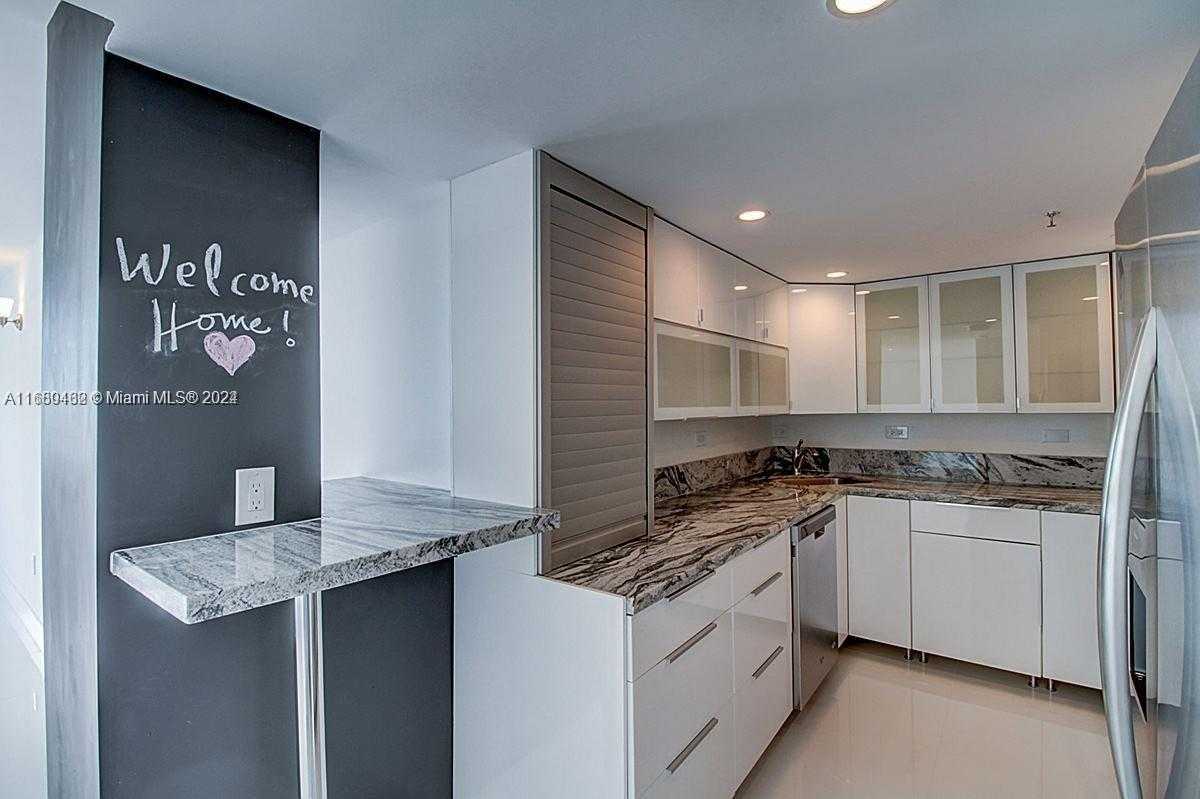 Small Image of 20505 EAST COUNTRY CLUB DR #1931, Aventura Number 3
