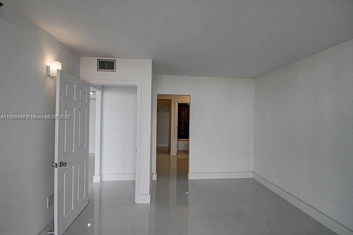 Small Image of 20505 EAST COUNTRY CLUB DR #1931, Aventura Number 6