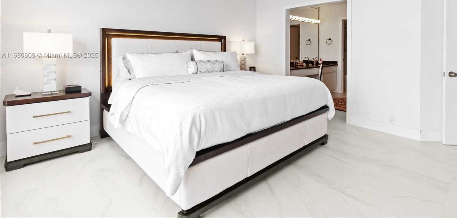 Small Image of 19101 NORTH EAST 36TH CT #2501, Aventura Number 19