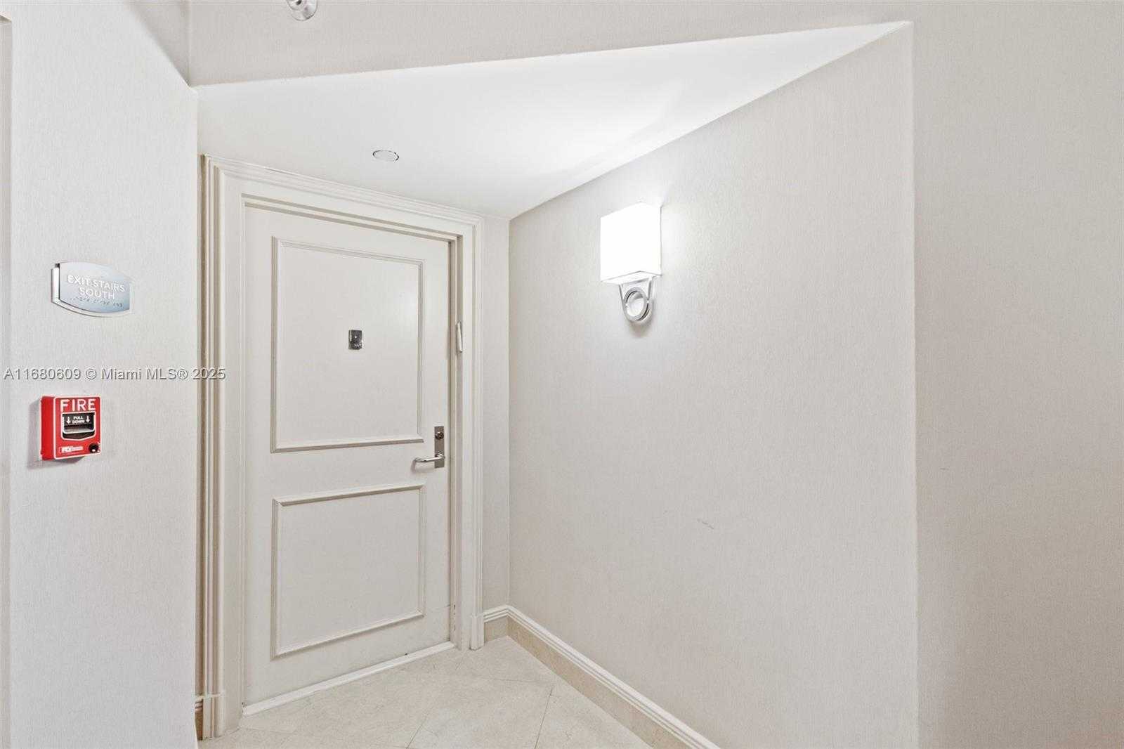 Small Image of 19101 NORTH EAST 36TH CT #2501, Aventura Number 26