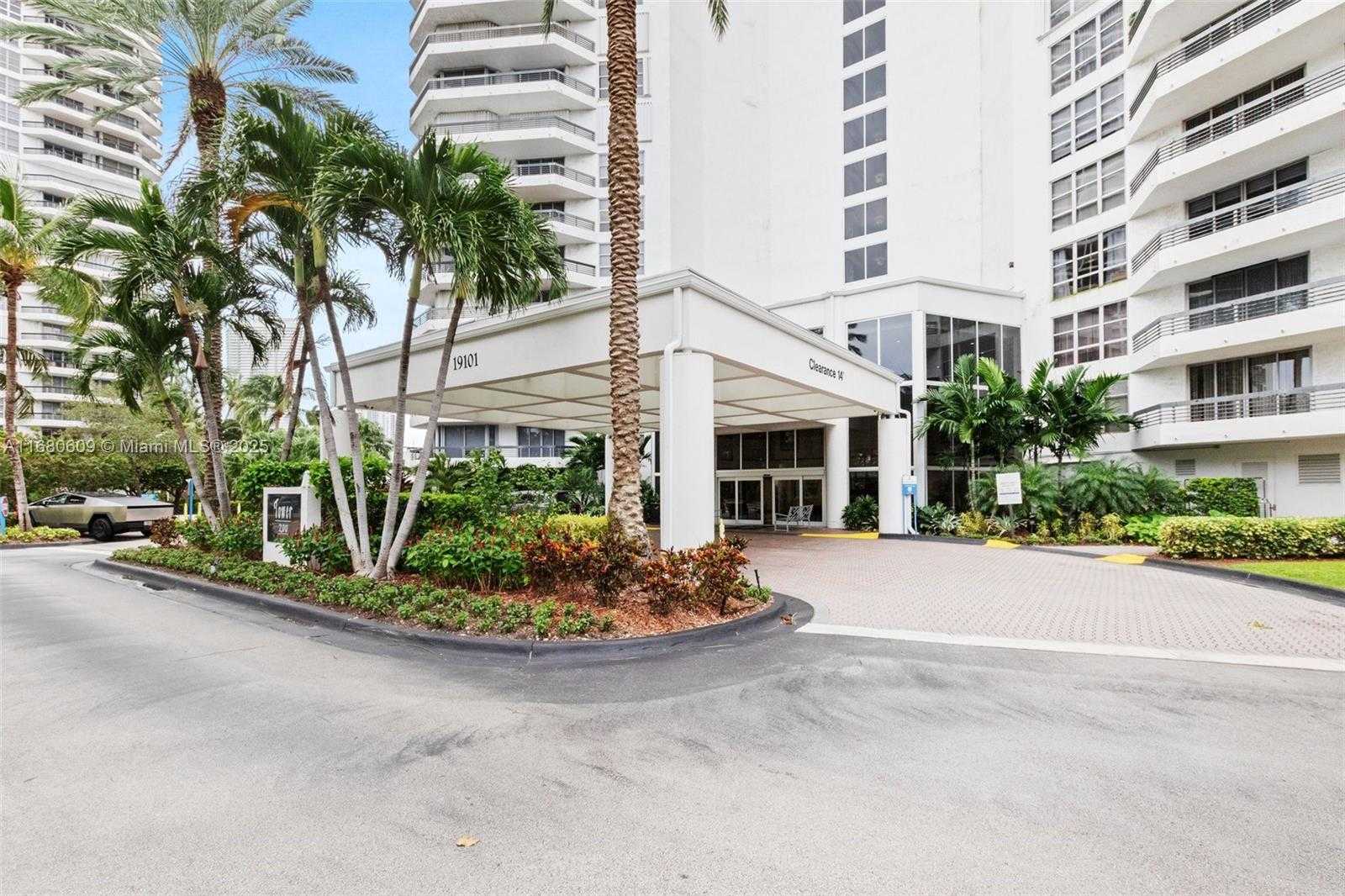 Small Image of 19101 NORTH EAST 36TH CT #2501, Aventura Number 32