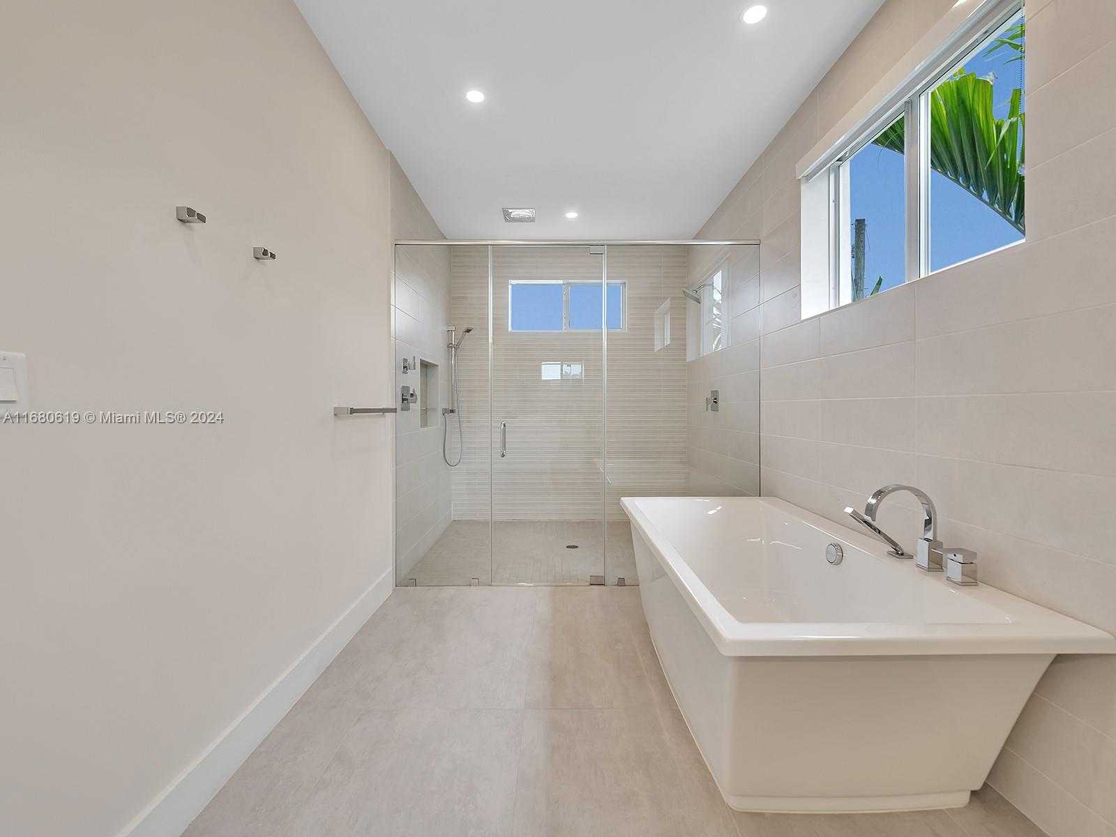 Small Image of 1808 CORAL RIDGE DR #1808, Fort Lauderdale Number 21