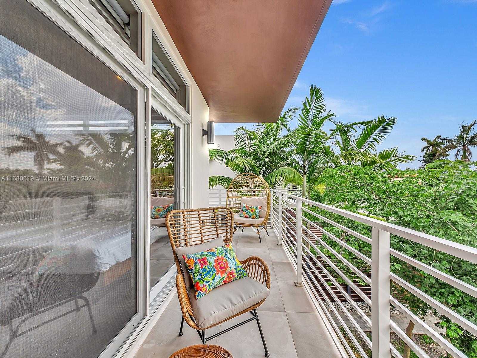 Small Image of 1808 CORAL RIDGE DR #1808, Fort Lauderdale Number 32