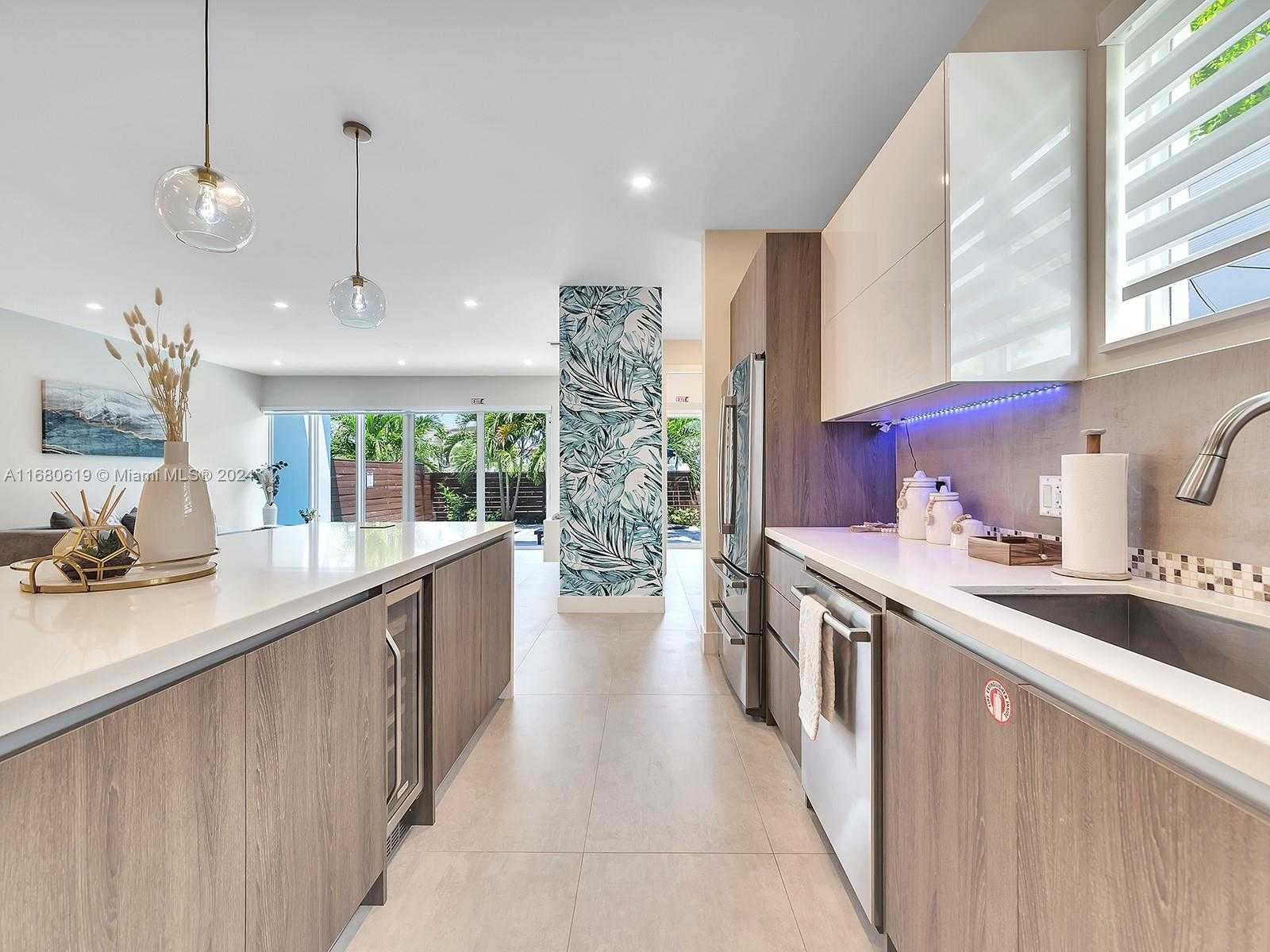 Small Image of 1808 CORAL RIDGE DR #1808, Fort Lauderdale Number 5