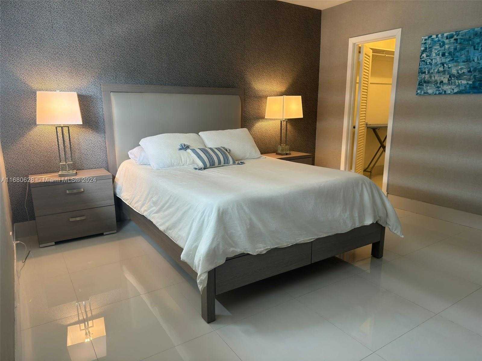 Small Image of 4001 SOUTH OCEAN DR #5F, Hollywood Number 11