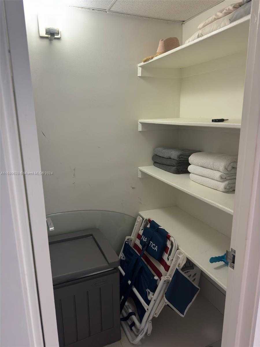 Small Image of 4001 SOUTH OCEAN DR #5F, Hollywood Number 13
