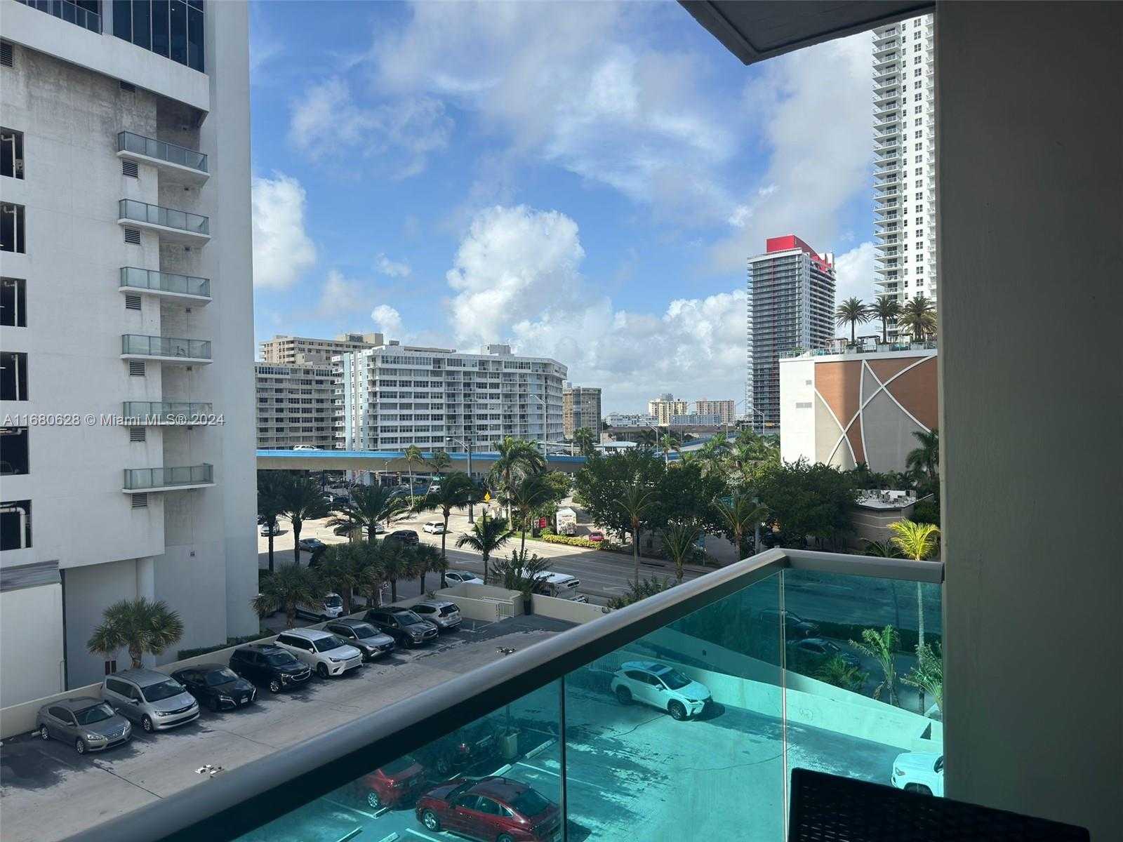 Small Image of 4001 SOUTH OCEAN DR #5F, Hollywood Number 2