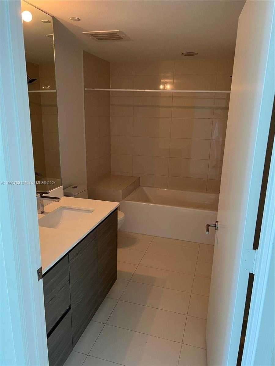 Small Image of 460 NORTH EAST 28TH ST #1403, Miami Number 12