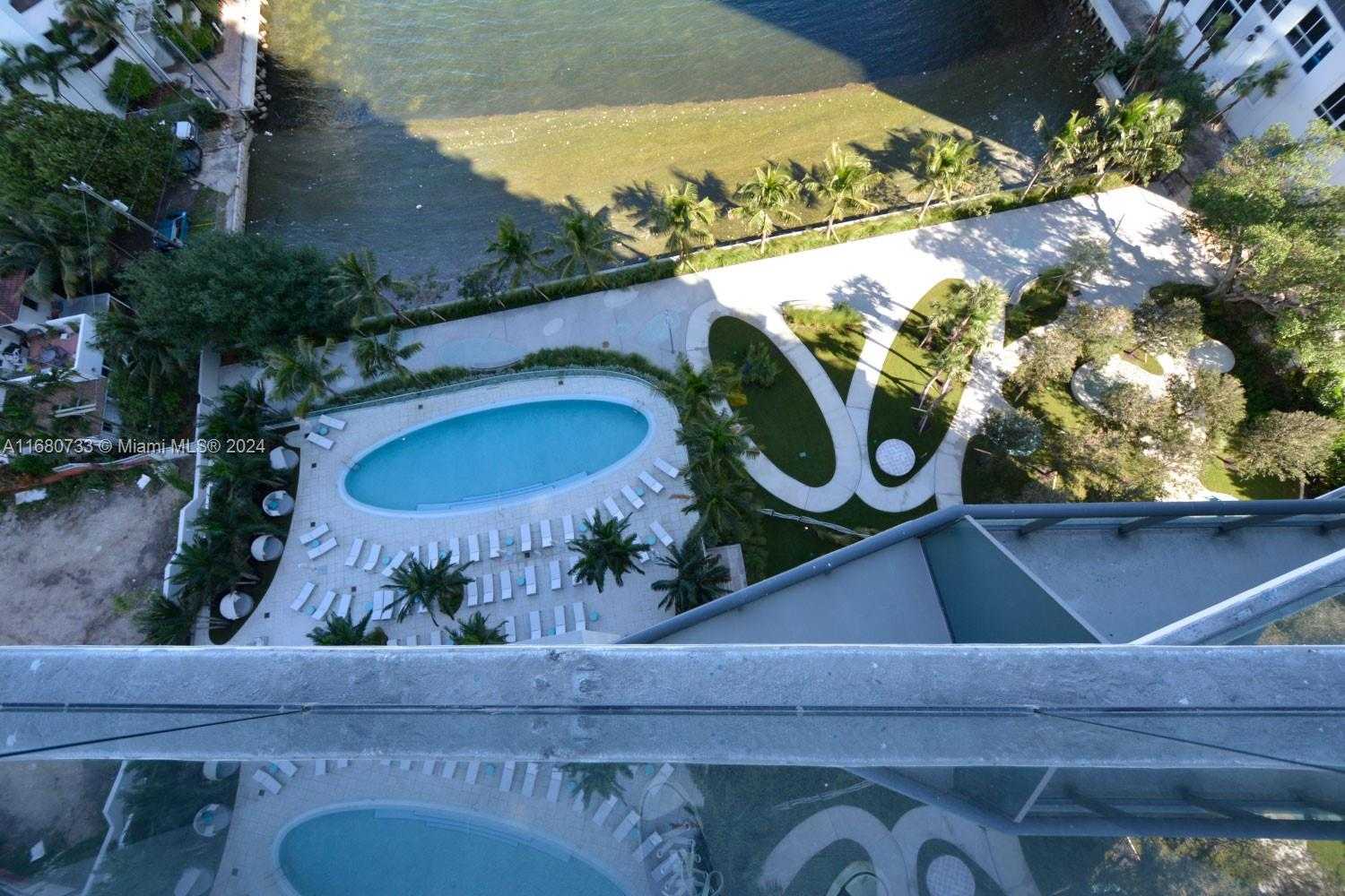 Small Image of 460 NORTH EAST 28TH ST #1403, Miami Number 9