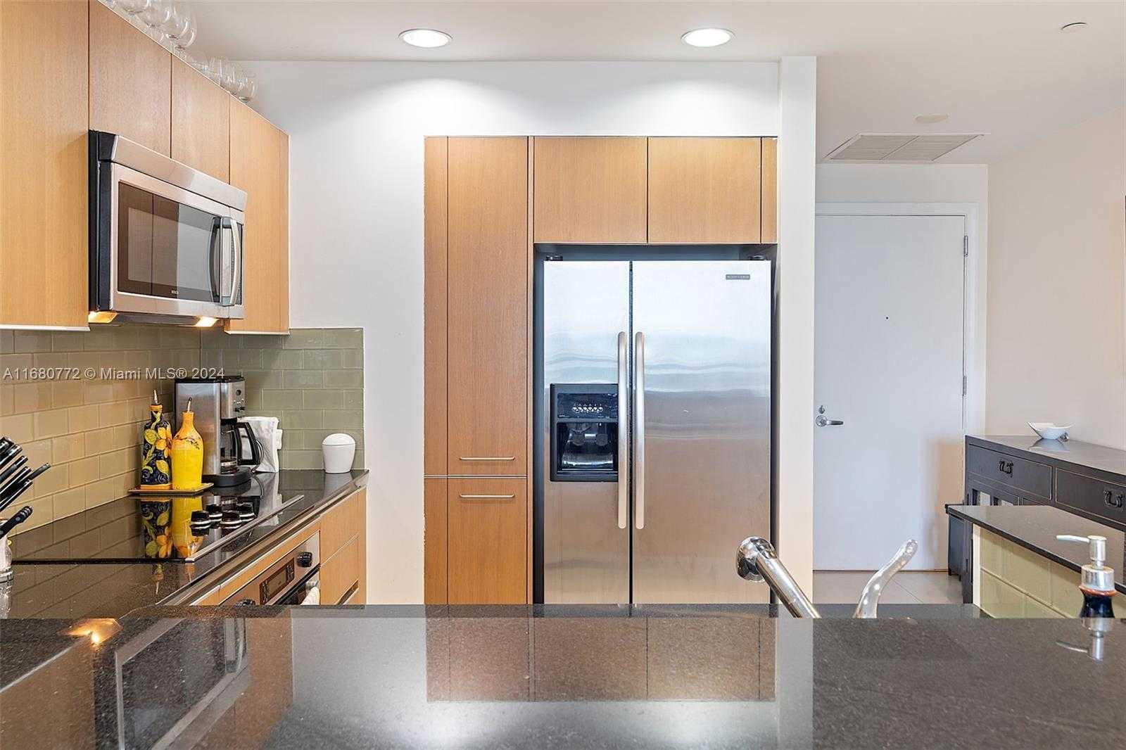Small Image of 1060 BRICKELL AVE #3407, Miami Number 10