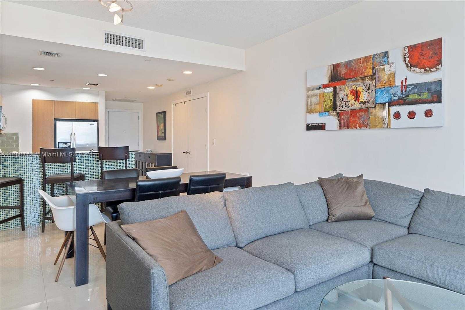 Small Image of 1060 BRICKELL AVE #3407, Miami Number 24