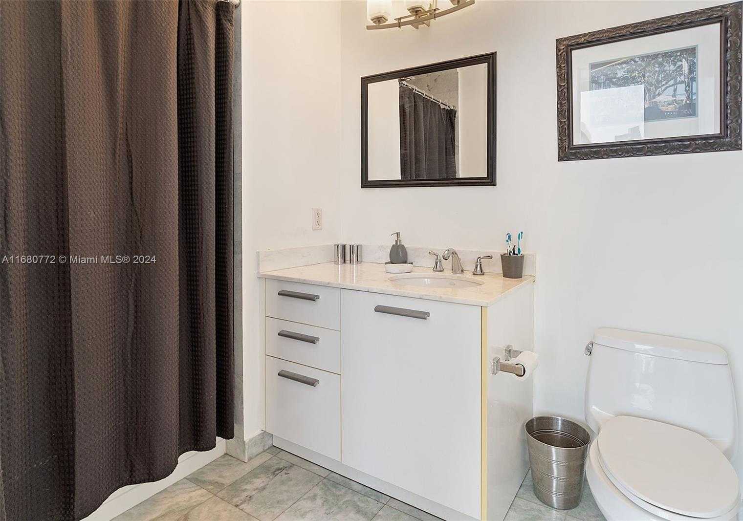 Small Image of 1060 BRICKELL AVE #3407, Miami Number 28