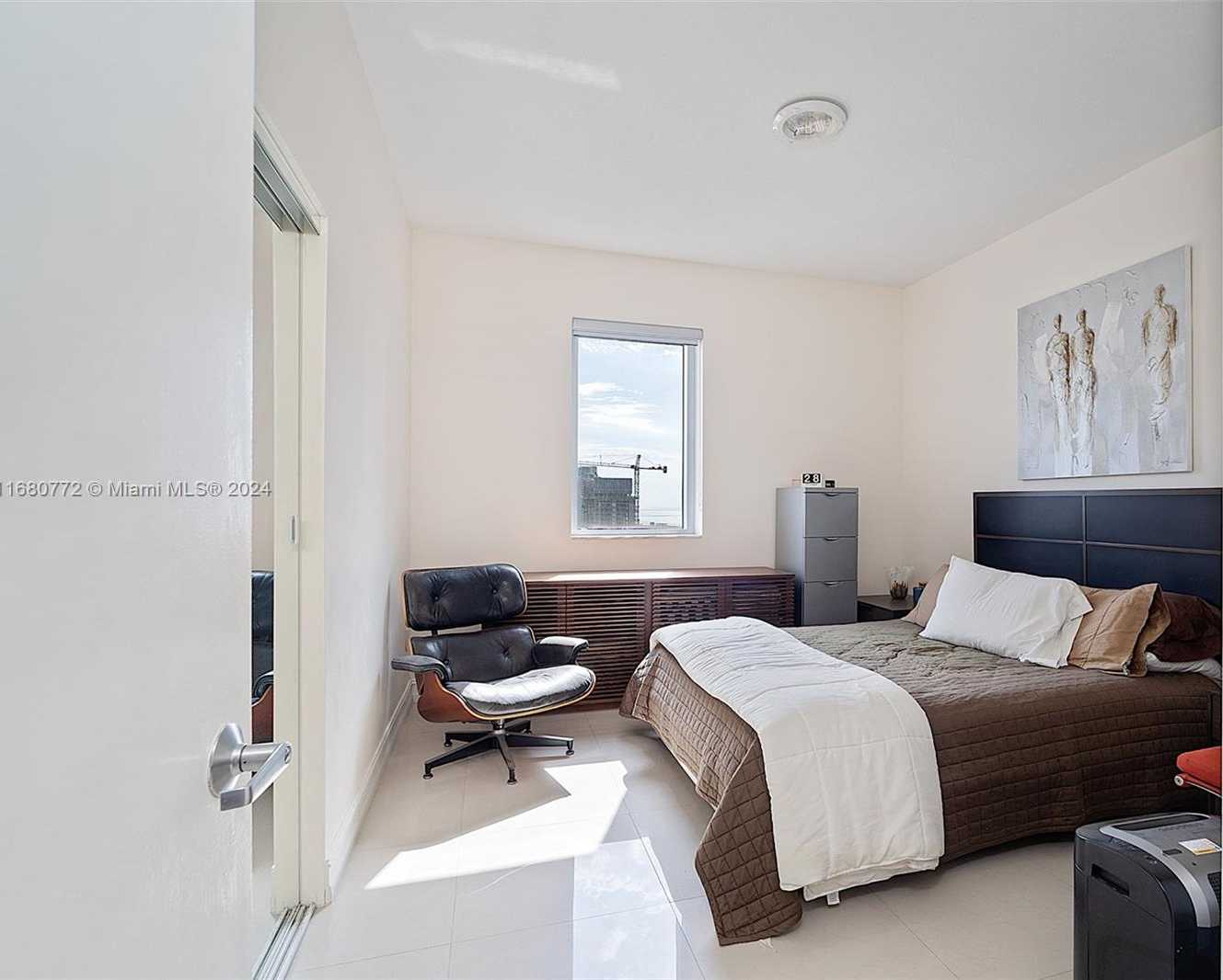 Small Image of 1060 BRICKELL AVE #3407, Miami Number 33