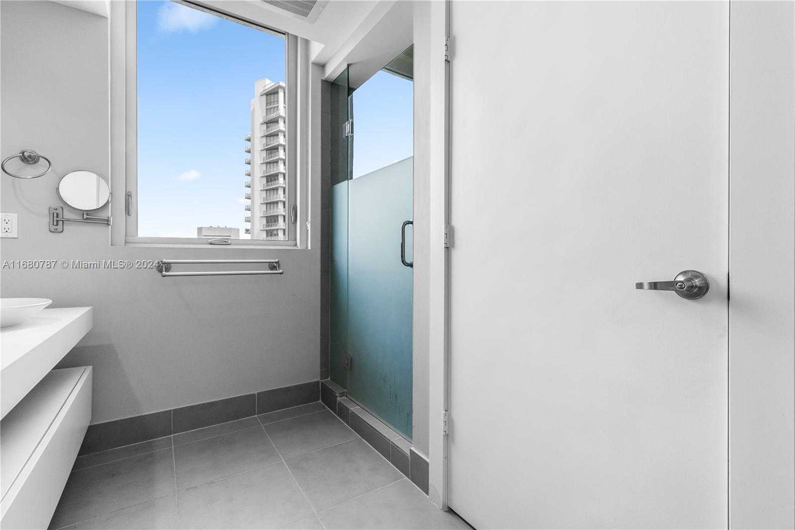 Small Image of 92 SOUTH WEST 3RD ST #3505, Miami Number 16