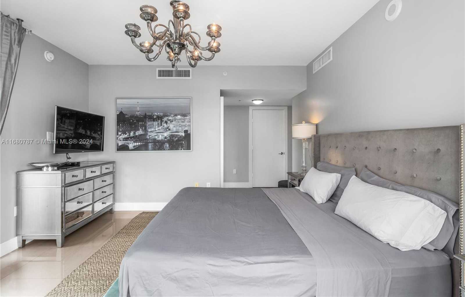 Small Image of 92 SOUTH WEST 3RD ST #3505, Miami Number 18
