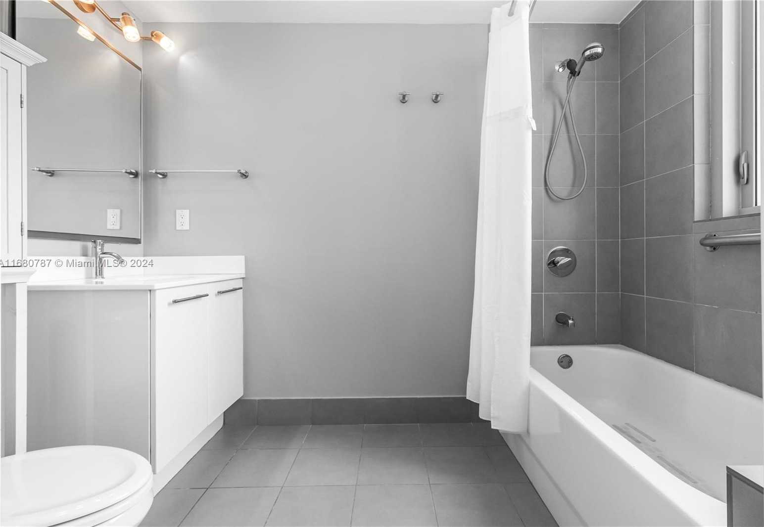 Small Image of 92 SOUTH WEST 3RD ST #3505, Miami Number 21