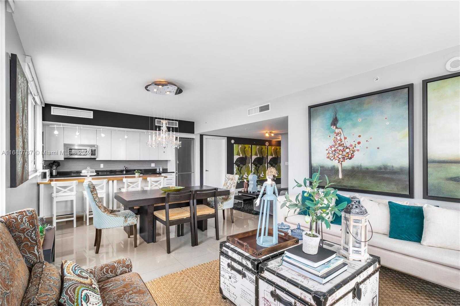 Small Image of 92 SOUTH WEST 3RD ST #3505, Miami Number 4