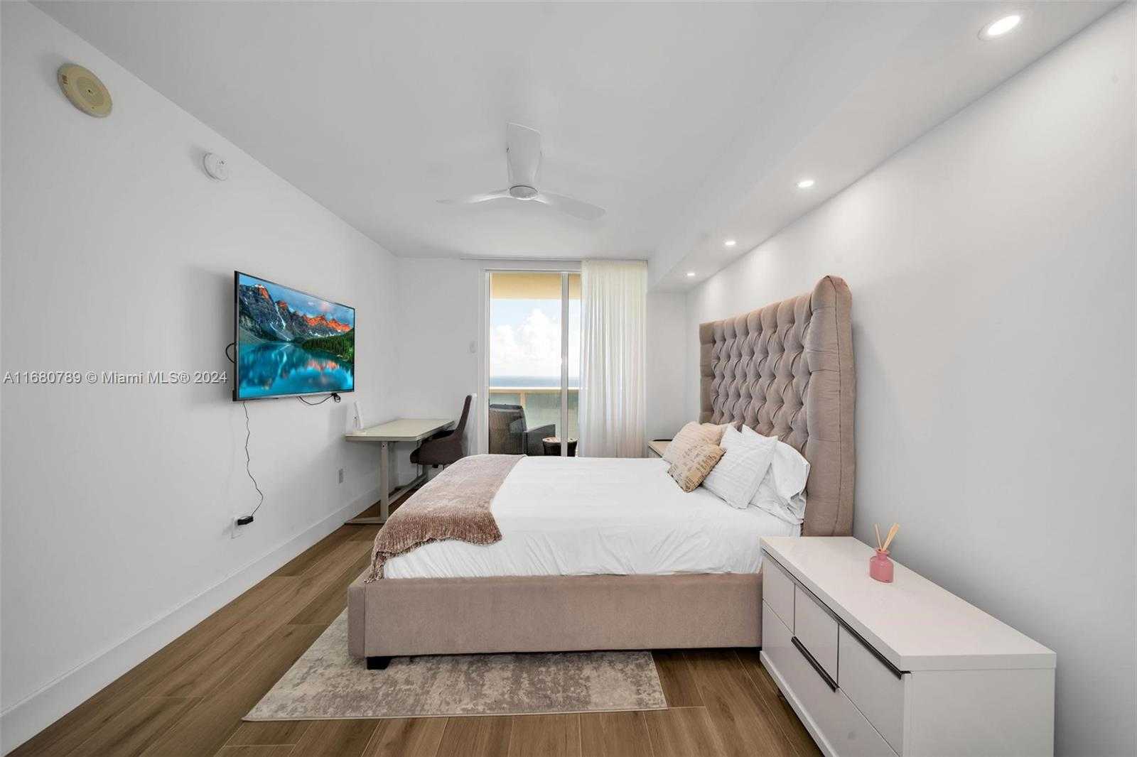 Small Image of 1850 SOUTH OCEAN DR #3202, Hallandale Beach Number 18