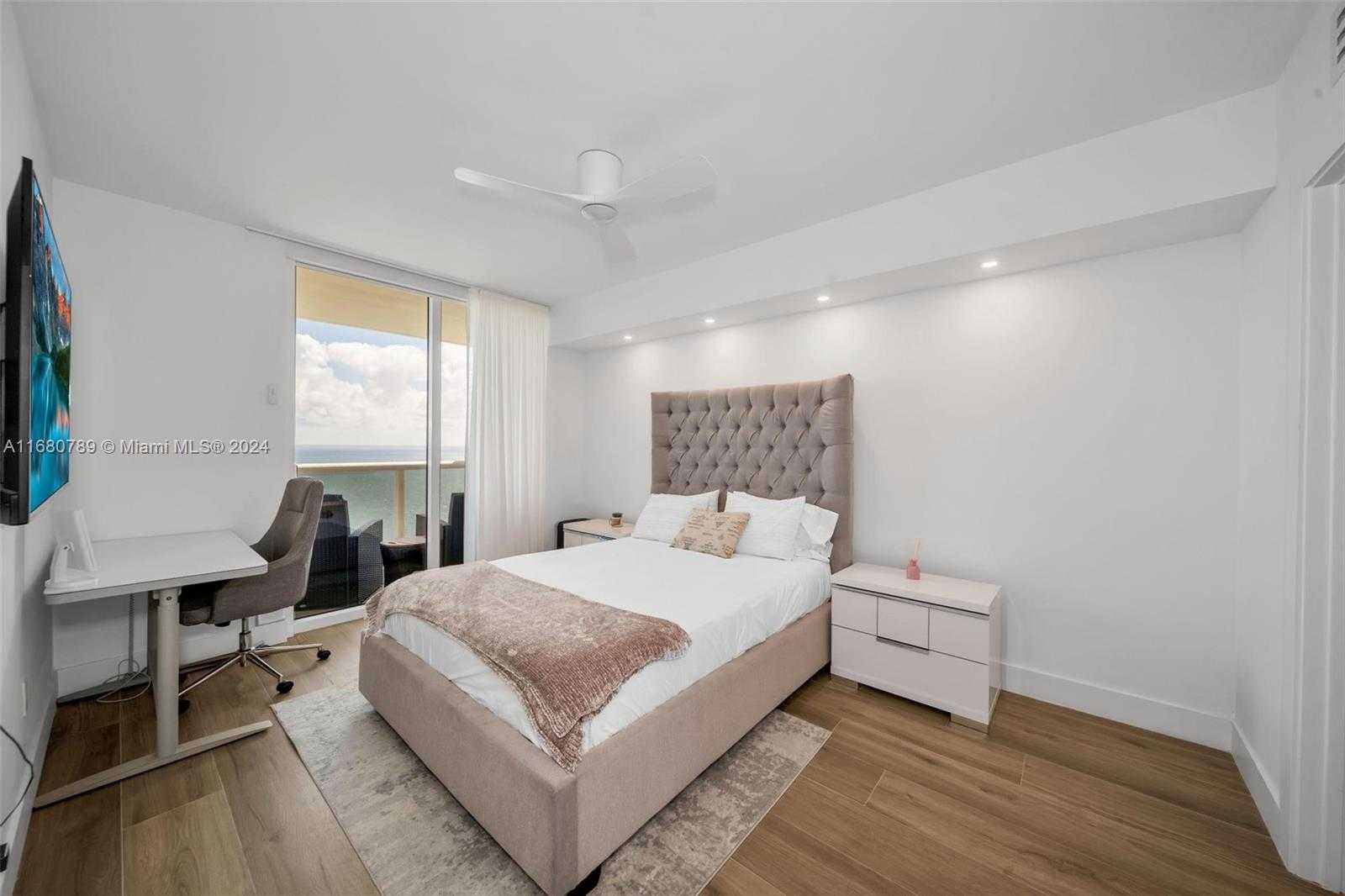 Small Image of 1850 SOUTH OCEAN DR #3202, Hallandale Beach Number 19