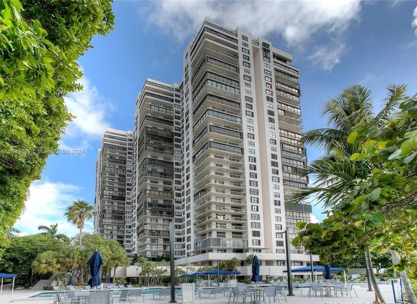 Small Image of 2333 BRICKELL AVE #2611, Miami Number 2