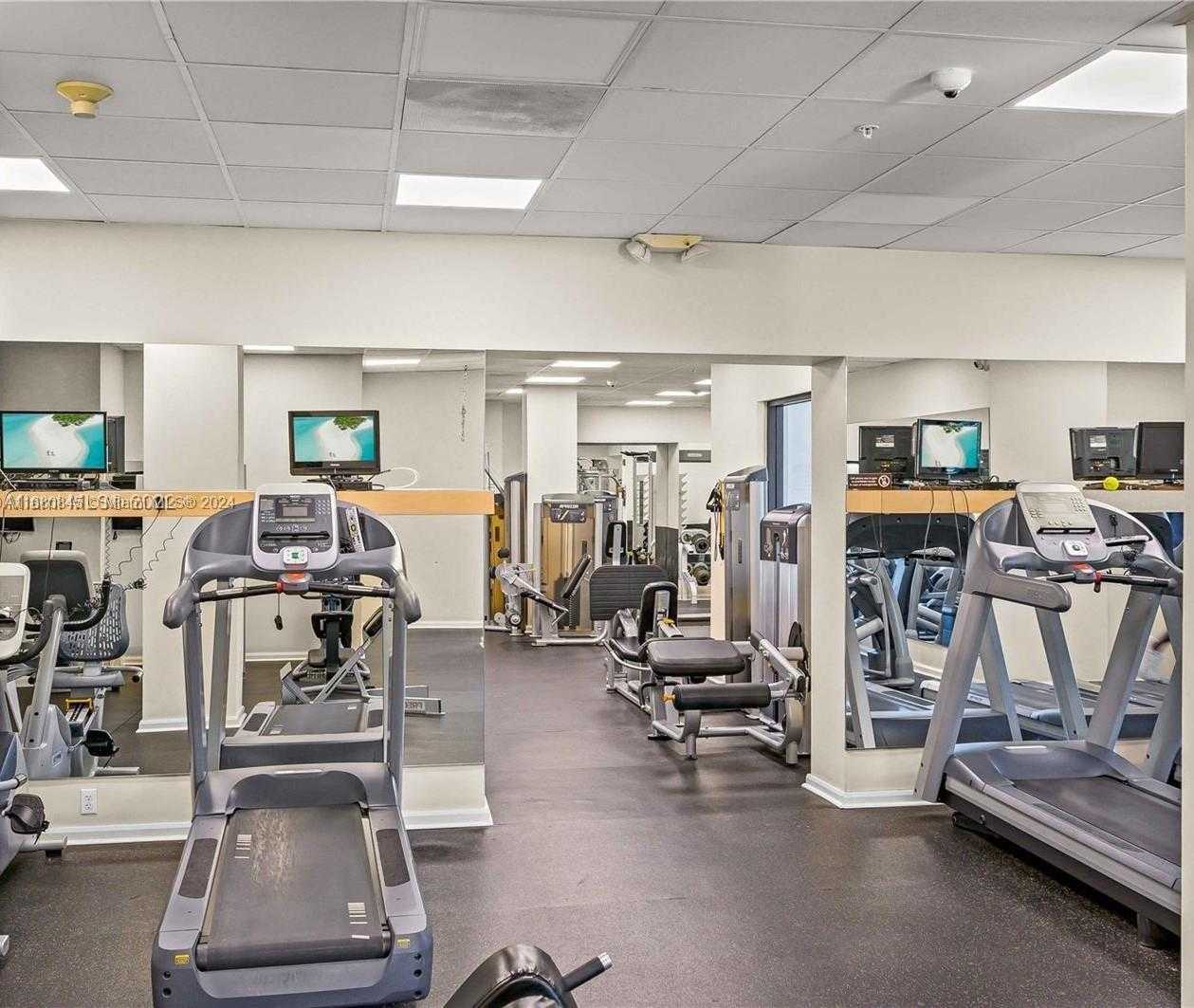 Small Image of 2333 BRICKELL AVE #2611, Miami Number 9