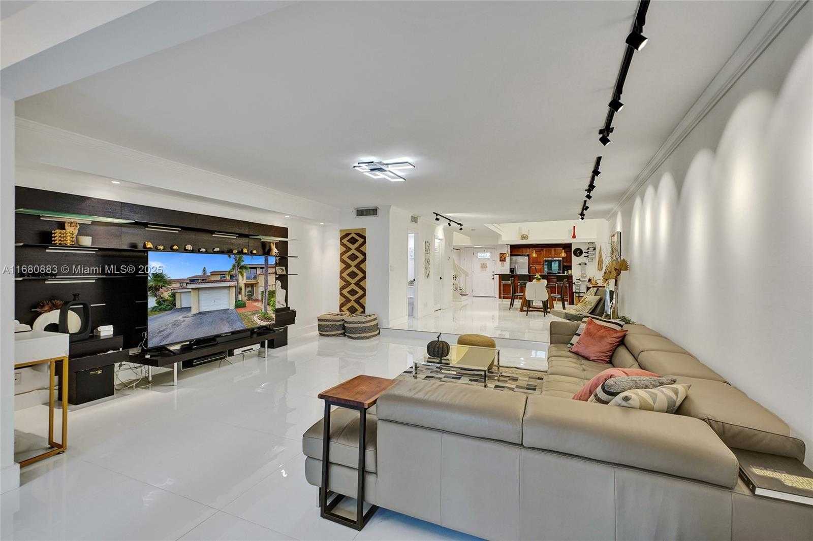 Small Image of 20412 NORTH EAST 34TH CT #19, Aventura Number 7