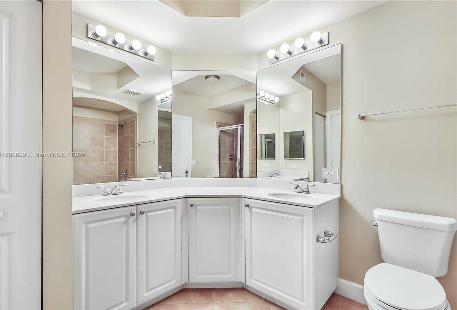 Small Image of 4 RENAISSANCE WAY #303, Boynton Beach Number 5